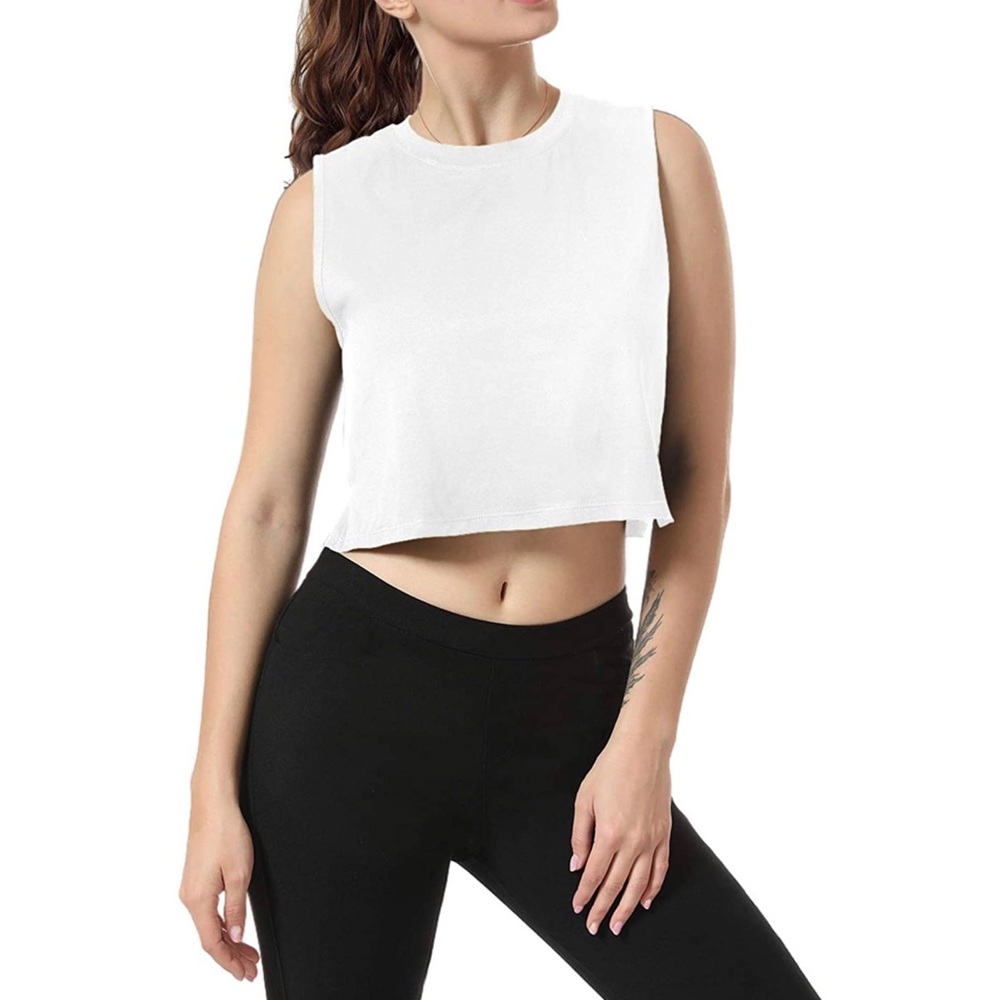 🍒BOGO🍒 NWT Cropped White Tank Top